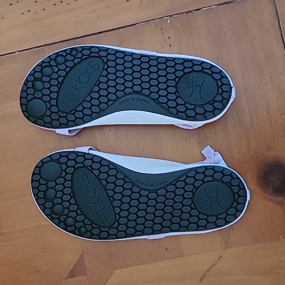 Fitkicks yoga shoes - Picture 2 of 3